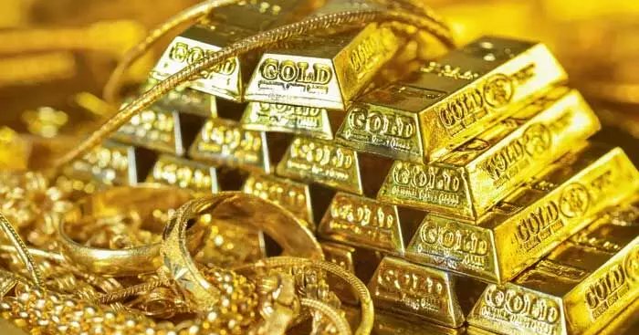 వెనక్కి తగ్గని బంగారం.. నేడు కొనుగోలుదారులకు భారమే!