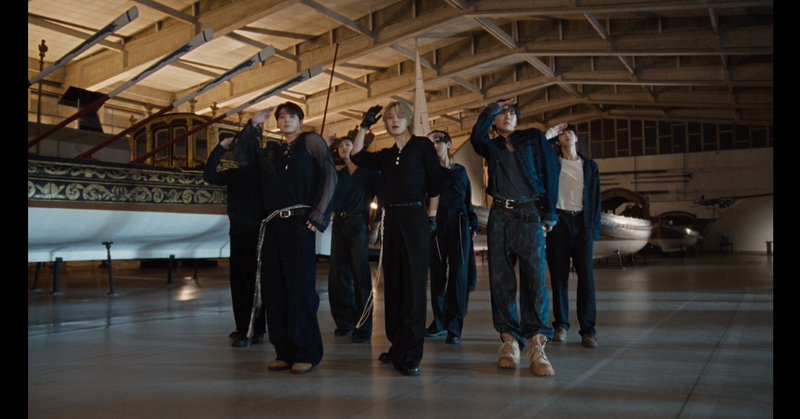 Apple Music에서 감상하는 방탄소년단의 SWIM (Performance Video)