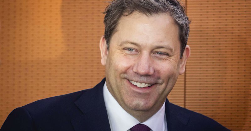 SPD-Chef Lars Klingbeil will das Solidarsystem neu aufstellen. Künftig sollen die Steuerzahler die Krankenkassen mit ihrem privaten Kapitalvermögen bezuschussen.