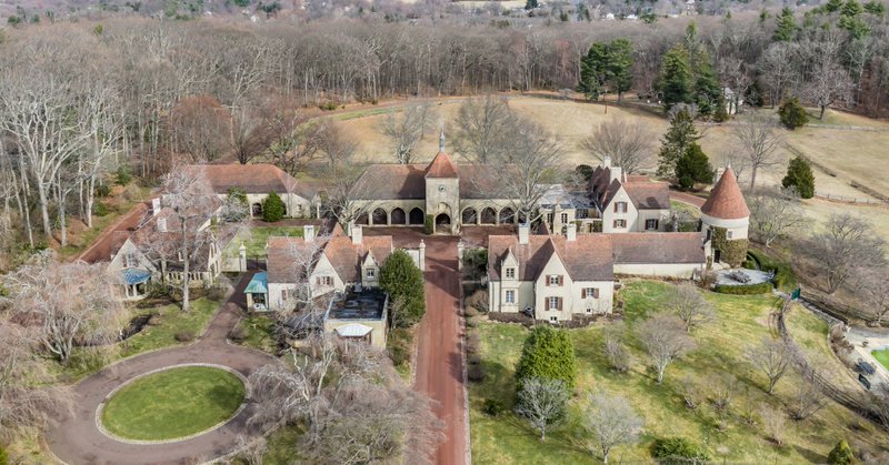 A New Jersey Compound Built by a Macy’s Heir Lists for $10 Million