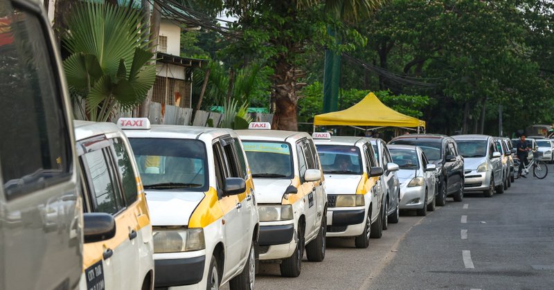 Drivers queue to fill fuel at a gas station amid the U.S.-Israeli war on Iran, in Yangon, Myanmar, March 20, 2026. REUTERS/Stringer
