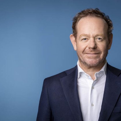 Minister David van Weel beantwoordt Kamervragen over privacy bij de politie in de Tweede Kamer