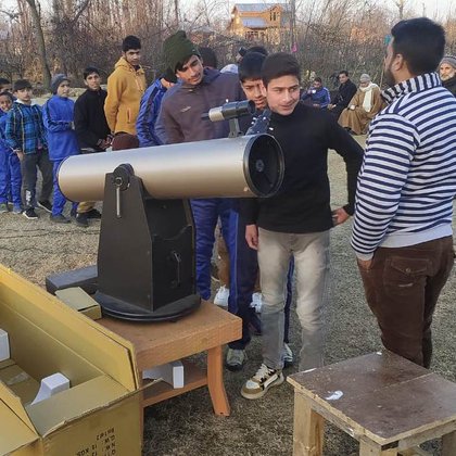 Star gazing: Inmates, mostly orphans, of a Home for orphans in Kulgam ,watching the skies in a science camp within the premises. The home, Bait-ul-Hilal, is run by Jammu nd Kashmir Yateem Foundation. pic: special arrangement