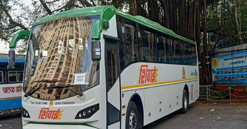 २०३५ पर्यंत एसटीच्या सर्व बसेस होणार इलेक्ट्रिक; प्रताप सरनाईकांची विधानसभेत घोषणा Mumbai Marathi News | all st buses will be electric by 2035 minister pratap sarnaik announcement | Latest Mumbai News at Lokmat.com