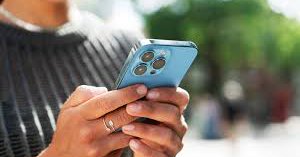 Apple’s New iPhone Age Checks Spark Privacy Fears in UK