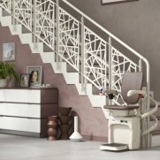 Poltroncina montascale su misura richiudibile per disabili e anziani anche per scale molto lunghe