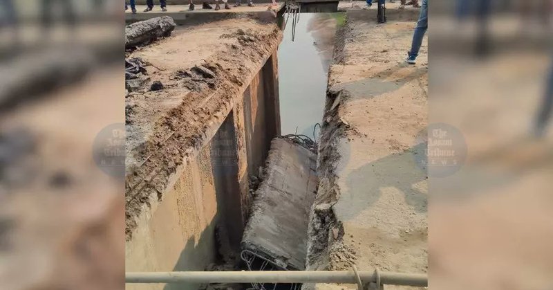 Gammon bridge collapse over Dikhow River halts NH-37 traffic in Sivasagar