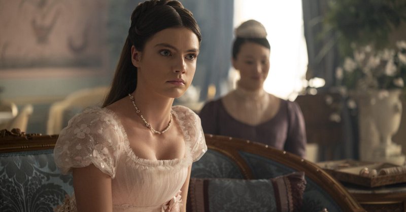 Florence Hunt as Hyacinth Bridgerton in episode 404 of Bridgerton