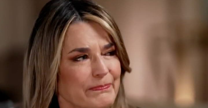 Savannah Guthrie breekt in eerste tv-interview over vermissing moeder: 'Gewoon ondraaglijk'