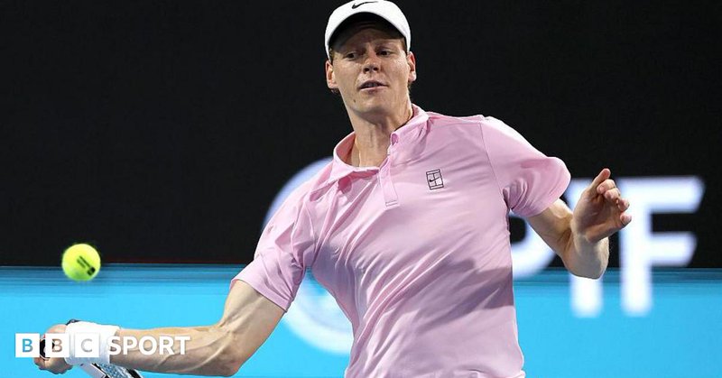 Jannik Sinner plays a forehand during his Miami Open semi-final win