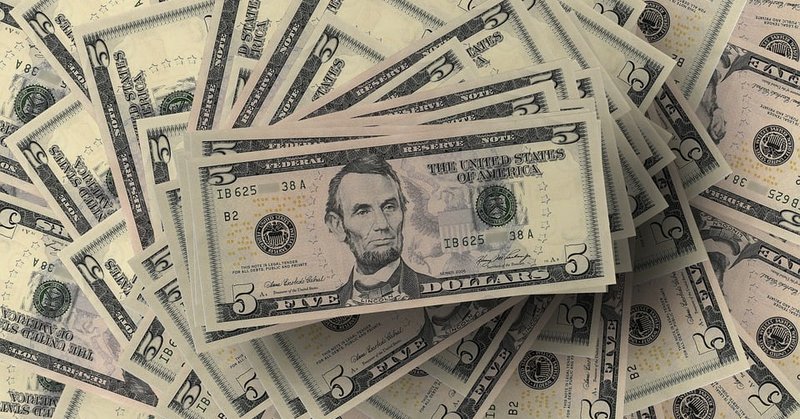 5 US dollar banknotes