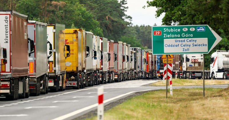 Featured image for Poland extends checks on borders with Germany, Lithuania