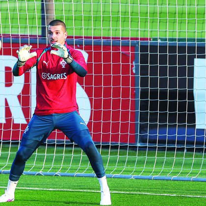 Ricardo Velho substituiu o lesionado Diogo Costa (Foto: Miguel A. Lopes/LUSA)