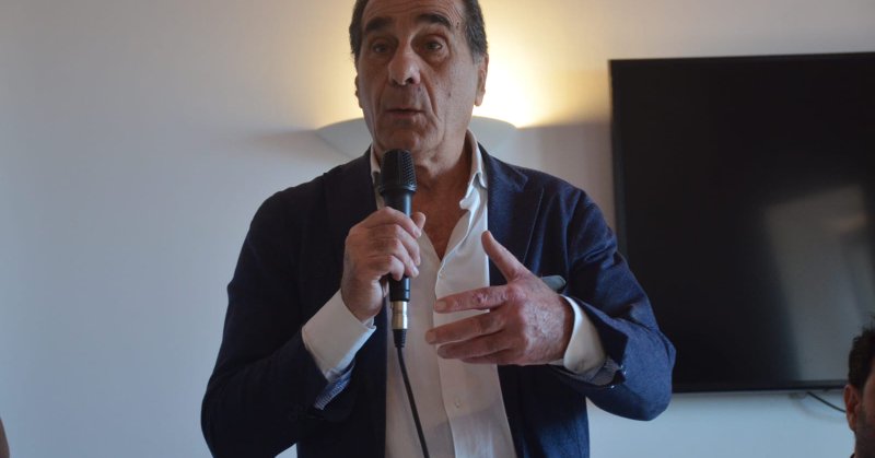 ca997f7a-345d-4e8c-acb3-3bdcf00df8aa