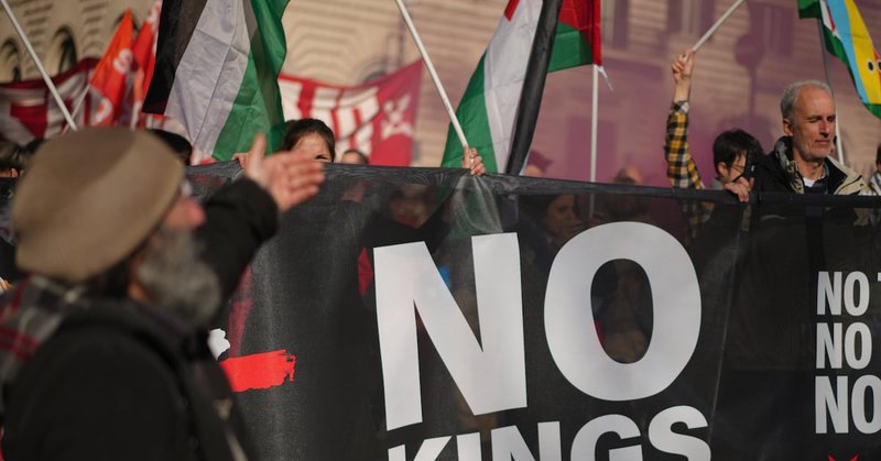 People take part in a national anti-war demonstration organized by "No Kings Italy movement" in Rome, Saturday, March 28, 2026. (AP Photo/Andrew Medichini)