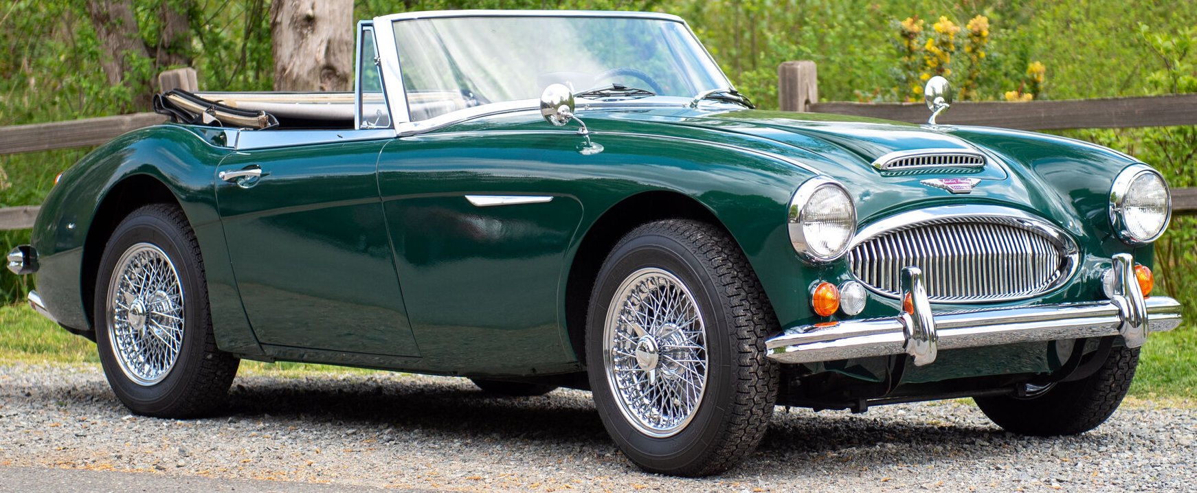 1966 Austin-Healey 3000 [BJ8] Mk III [phase 2] (05.1964-03.1968)
The BJ8 was officially built until 11.1967, but in 03.1968 the very last unit was made in Abingdon (UK) from leftover stocks.