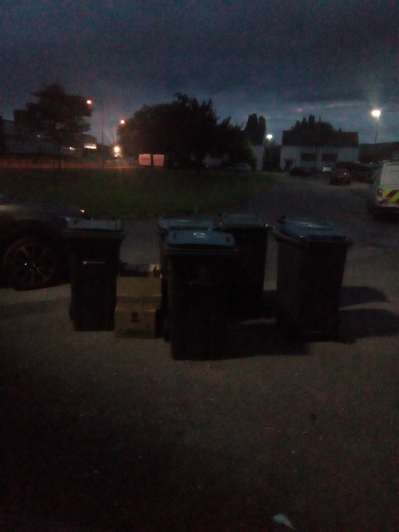 (02/08/2021)

Garbage Night!! They're Out!! 

Photo Overload!!

#GarbageNight #Garbage #Bins #Rubbish #RubbishBins #HouseHold #Recyle #FourthNightRoutine

📷 🌆 🌃 🗑️ ☑️ 🗑️ ☑️ 🙂