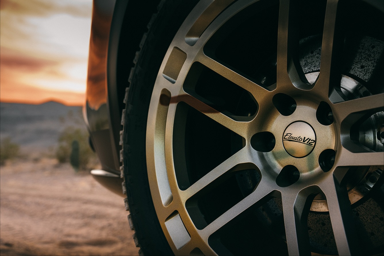 GlasWerks Special Operations "Elevato V12" Ferrari GTC4Lusso on Forgeline One Piece Forged Monoblock TR11 5-Lug Wheels, wheel closeup