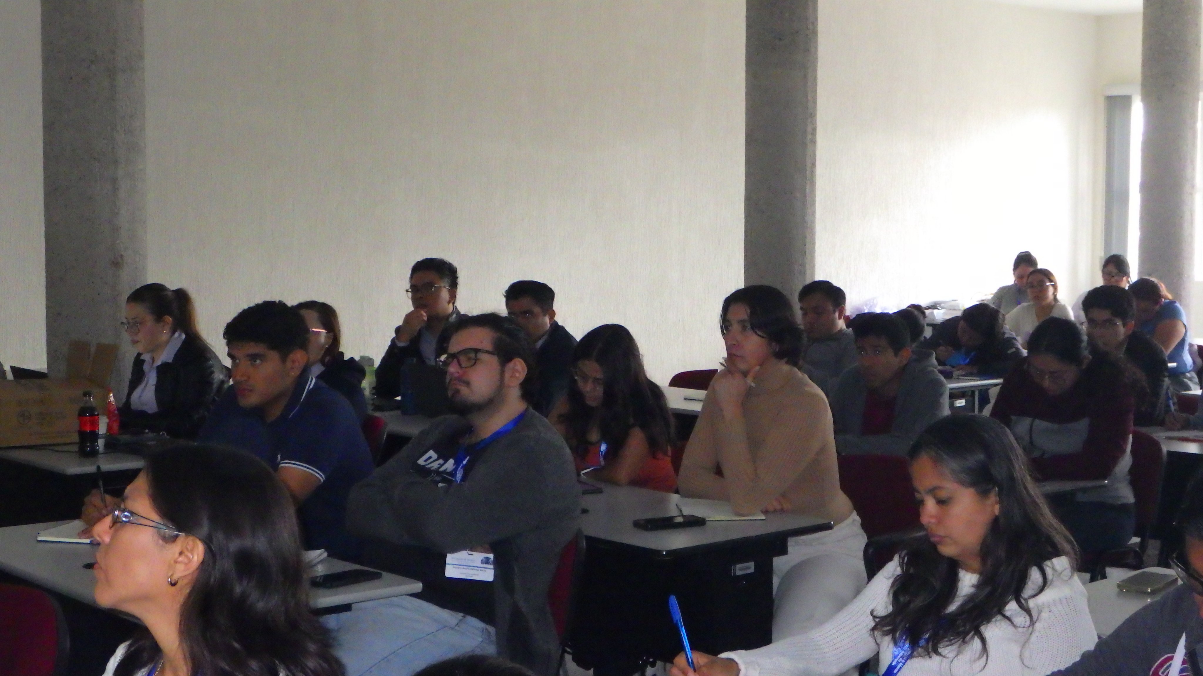🗣 Compartimos imágenes de las conferencias prácticas de la "3th Escuela de Verano de Adsorción"🔬🥽🥼. La conferencia impartida fue "Microscopía electrónica de barrido (SEM): Principios y Aplicaciones en Adsorción" a cargo del 👨🏫 Dr. Antonio Aragón Piña, profesor investigador del Posgrado en Ingeniería de Minerales💎 . El evento fue organizado por la 👩🏫 Dra. María Selene Berber Mendoza y el comité de la Asociación Mexicana de Adsorción, AMDA. La Dra. Selene es profesora investigadora del Posgrado de Tecnología y Gestión del Agua del Centro de Investigación y Estudios de Posgrado de la Facultad de Ingeniería, CIEP-FI de la UASLP 🕍., miércoles 25 de junio, edificio A, Facultad de Ingeniería.
📢 Si te gustaría iniciar tus trámites y estudiar una Maestría o Doctorado en el Posgrado en Ingeniería de Minerales 💎escribe un email dirigido al Dr. Roberto Briones Gallardo
posgrado.minerales@ing.uaslp.mx y a difusion.posgrados@ing.uaslp.mx con MI. Juárez Martínez Edith Priscila.
🚩