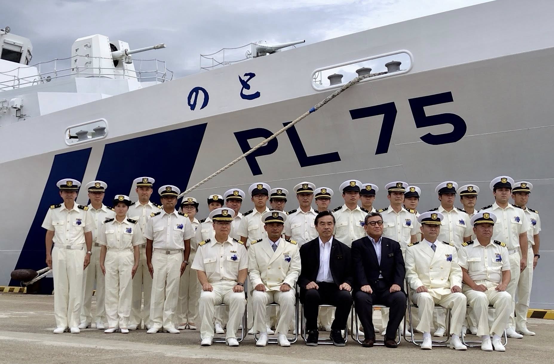 馳浩（はせ浩）石川県知事(FB)

8月5日（火曜日）14時30分、金沢港五郎島岸壁。金沢海上保安部巡視艇のと視察。日頃石川県沿岸部の治安維持はじめ、災害時には救難活動、沿岸警備などありがとうございます。規律正しい皆さんに、心より感謝しております。