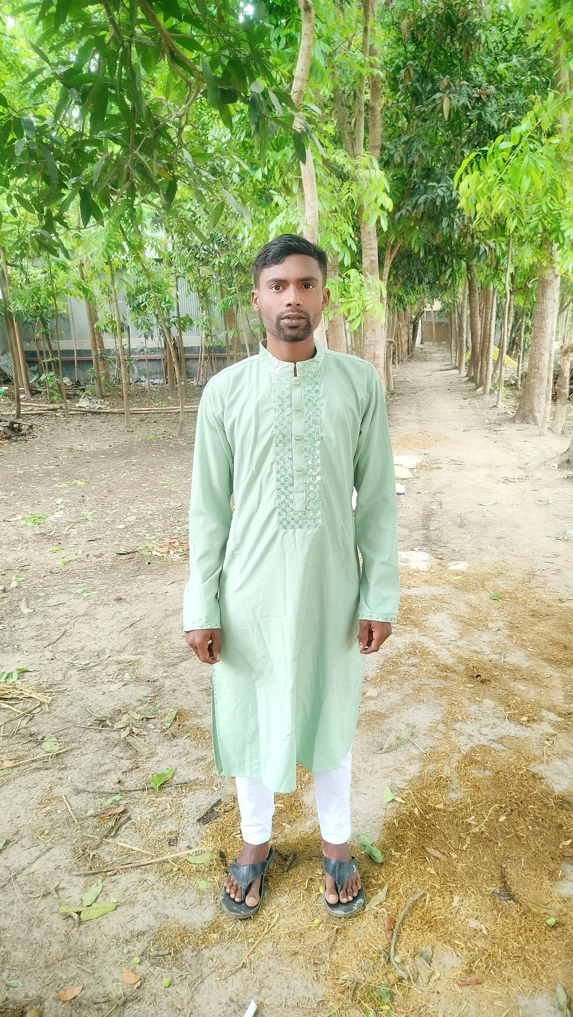 ঈদের দিনটা হোক আনন্দময়
প্রতিটি মুহূর্ত থাকুক সুখময় 💕

সবাইকে ঈদ মোবারক। 
.
.
.
.
.
#ndalaminsheikh
#ঈদমোবারক 
#foryo 
#foryoupho 
#folower