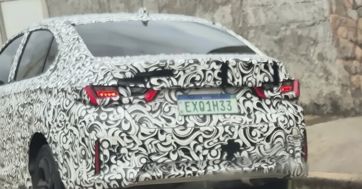 Honda City Facelift 2026 Spotted: Pakistan Launch Timeline

Read Full Blog Now: https://caradvisers.com/blogs/honda-city-facelift-2026-spotted-pakistan-launch-timeline