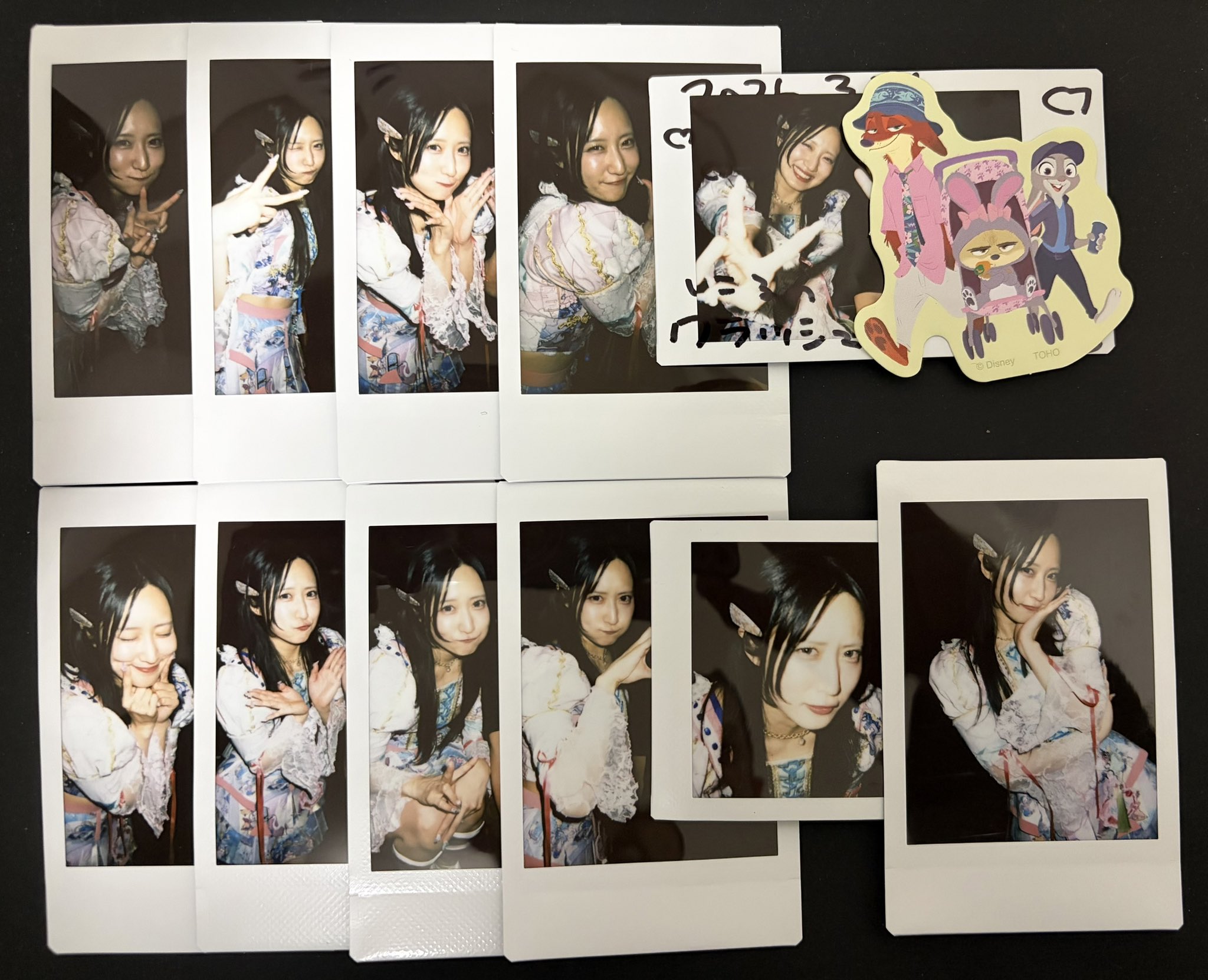 そ、ソロは今日は撮れるんじゃないか?と
悪い人がね?💦
いや、でも悪い人が言ったから悪いことして
いい訳じゃないんだけど、、、
うーん😣
ごめんよぉ😭
でも、とても可愛いソロでした!🙏
早く「私がビーバーになる時」も見たら
話そうねぇ!!
気づいてくれるかなぁw
明日は、きのさんとりんさんと遊びに
行くんだよねぇ?
2人とも話したことないけど、
にるちゃんのお友達なら絶対にいい人だ!✨️
にるちゃんがなかなかアイドルの友達いなかったって
言ってたから一緒に遊ぶ約束してたり、
遊びに行った話聞くのも嬉しいんだよねぇ☺️
楽しんできてねぇ!🍻