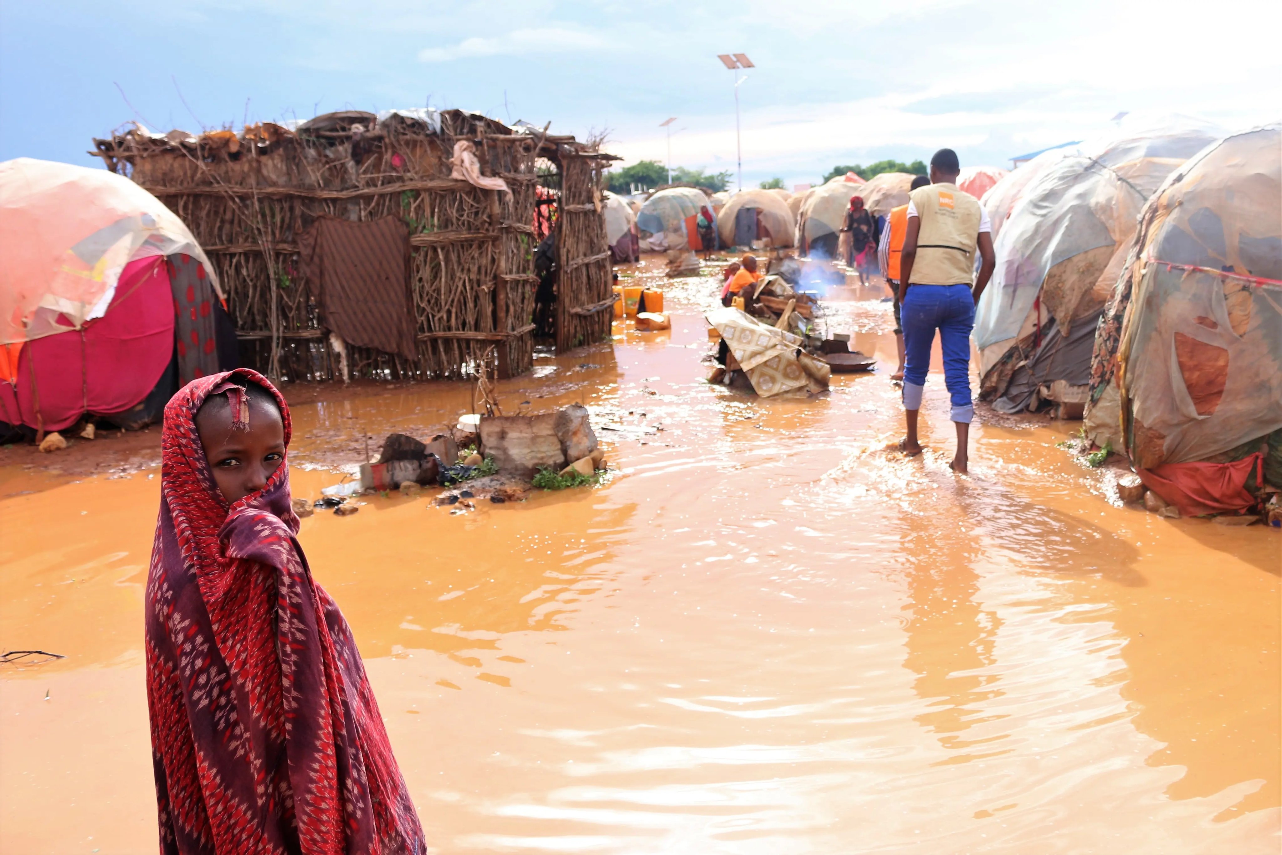 https://www.internal-displacement.org/expert-analysis/drought-stricken-communities-hit-by-destructive-floods-in-the-horn-of-africa/