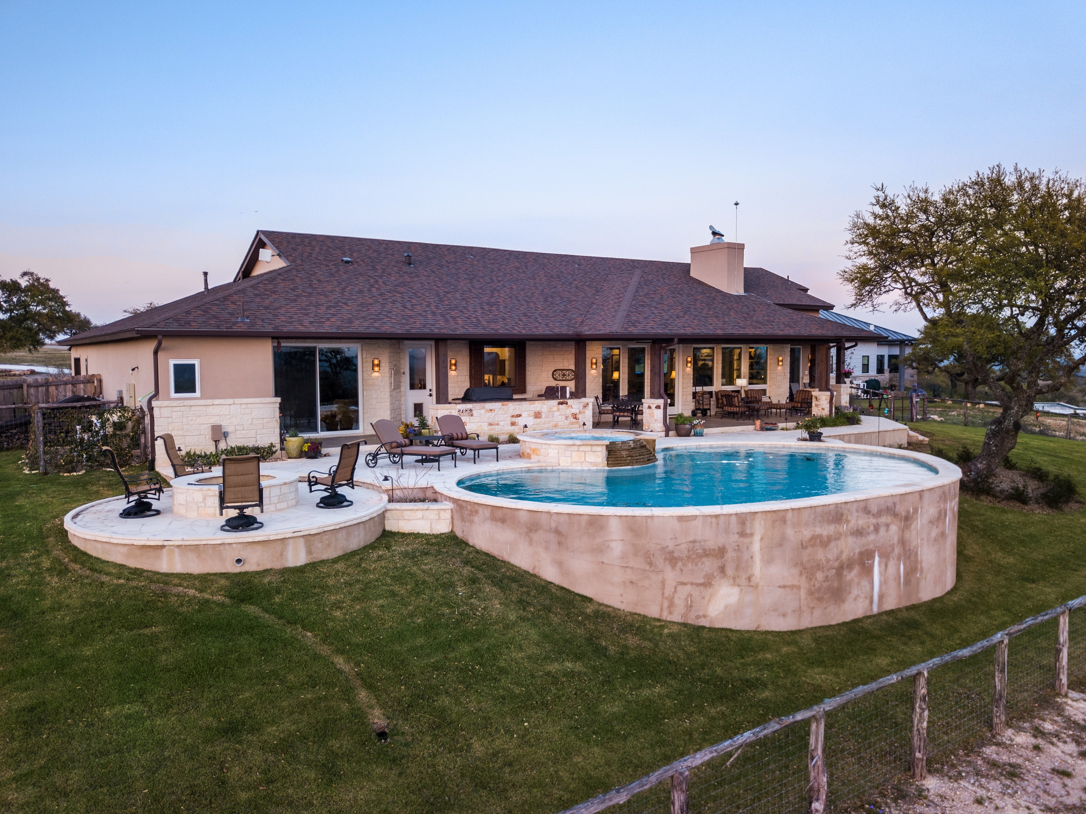 Luxury often lives in the spaces designed for everyday moments. The smallest corners are usually the ones people return to most.
Comment with your favorite kind of cozy space.
#customhomebuilder #homerenovation #luxuryliving #sanantoniohomes #luxurylifestyle