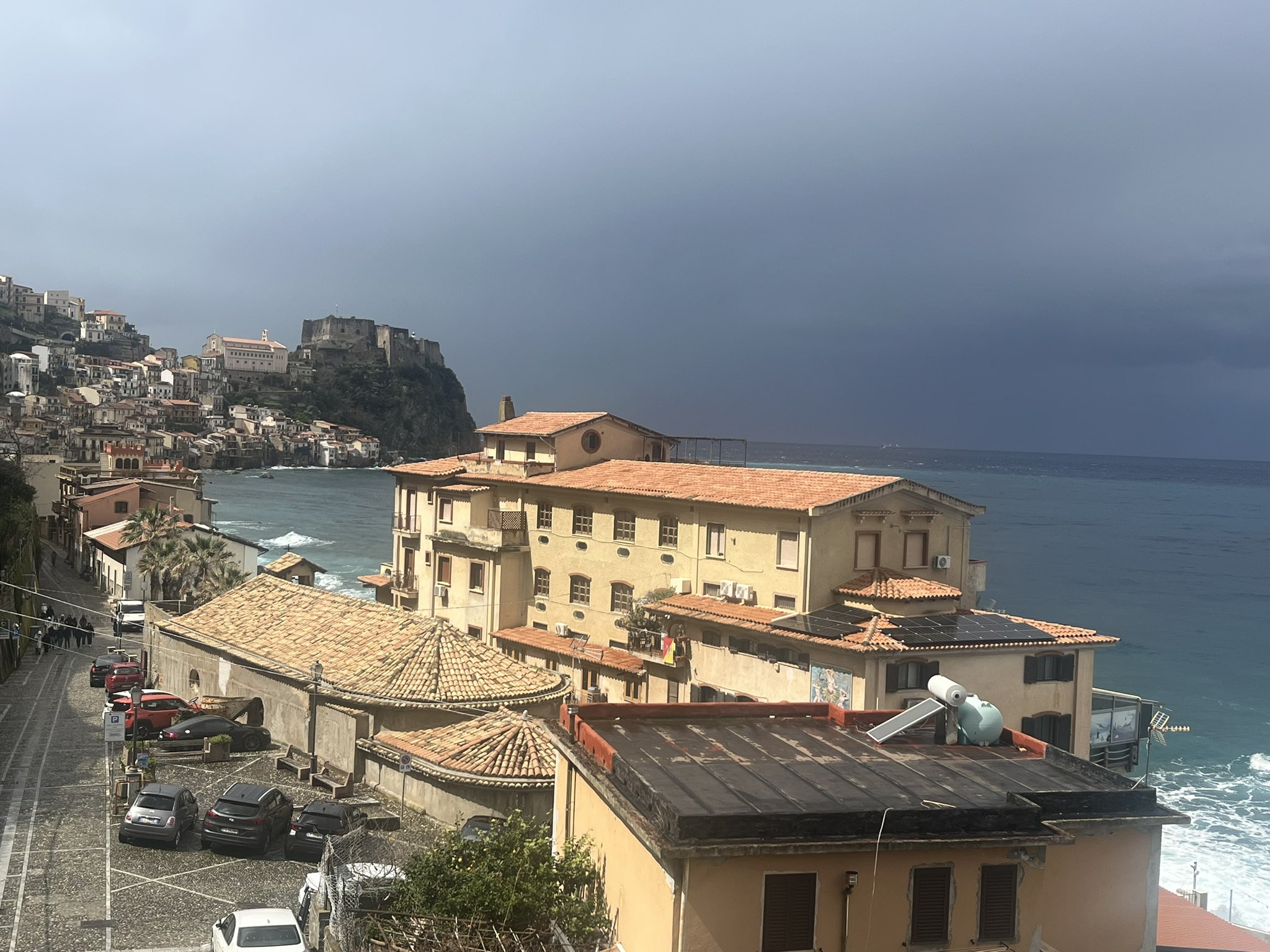 Seafront Vacation Home For Sale Scilla - Favazzina, Reggio Calabria, Italy