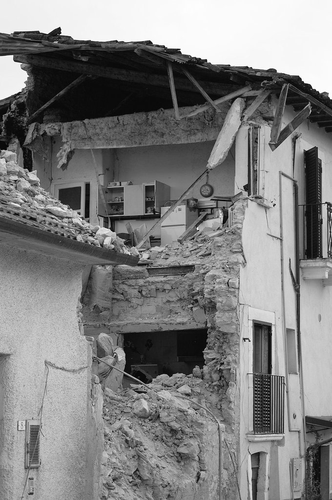 Earthquake; Photography by Angelo Giordano.