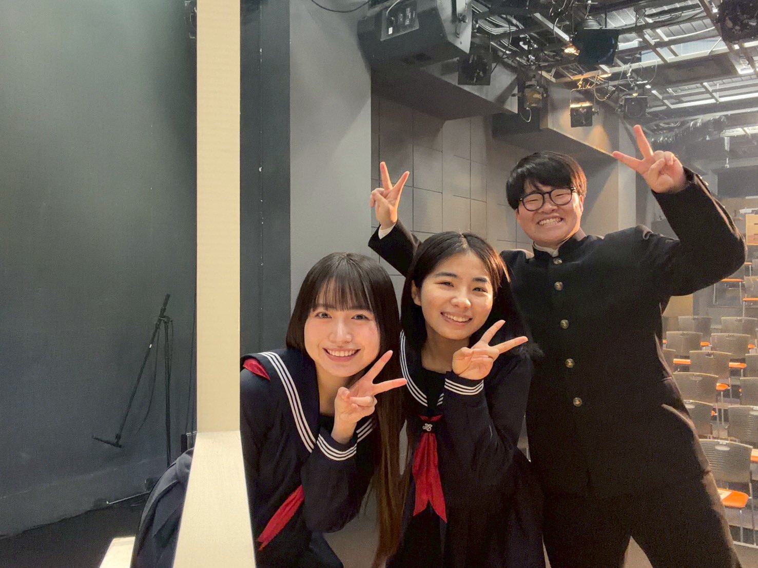 左から
マトイ役其原有沙さん
アヤネ役南山莉來さん
シンヤ役廣瀬智晴