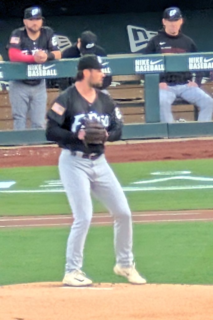 El Paso Chihuahua Pitcher @markparshall 