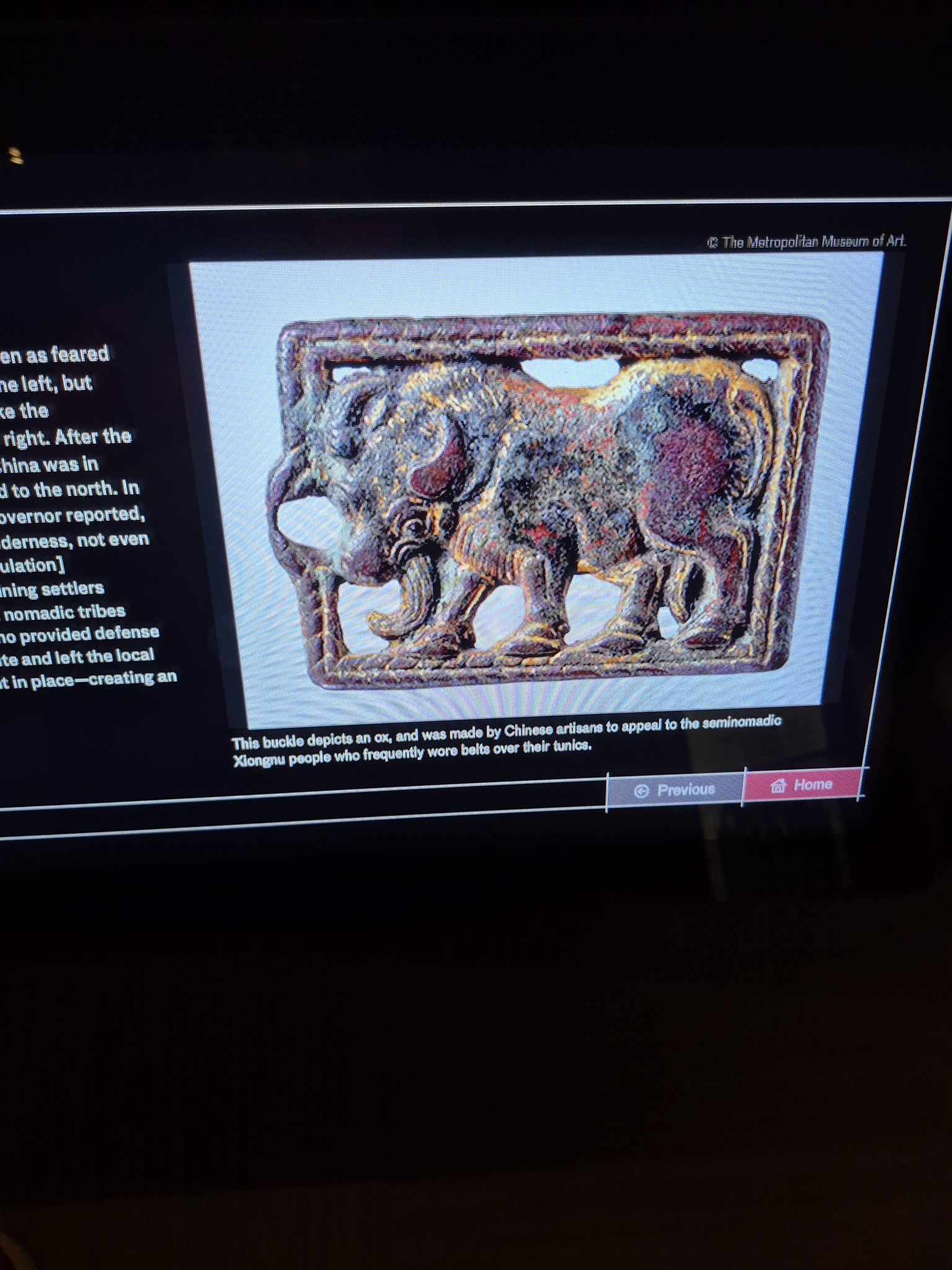 This buolde depicts an #ox, and was made by Chinese artleane to appeal to the seminamadia #Xiongnupeople who frequendy wore belts over their tunics.

Home