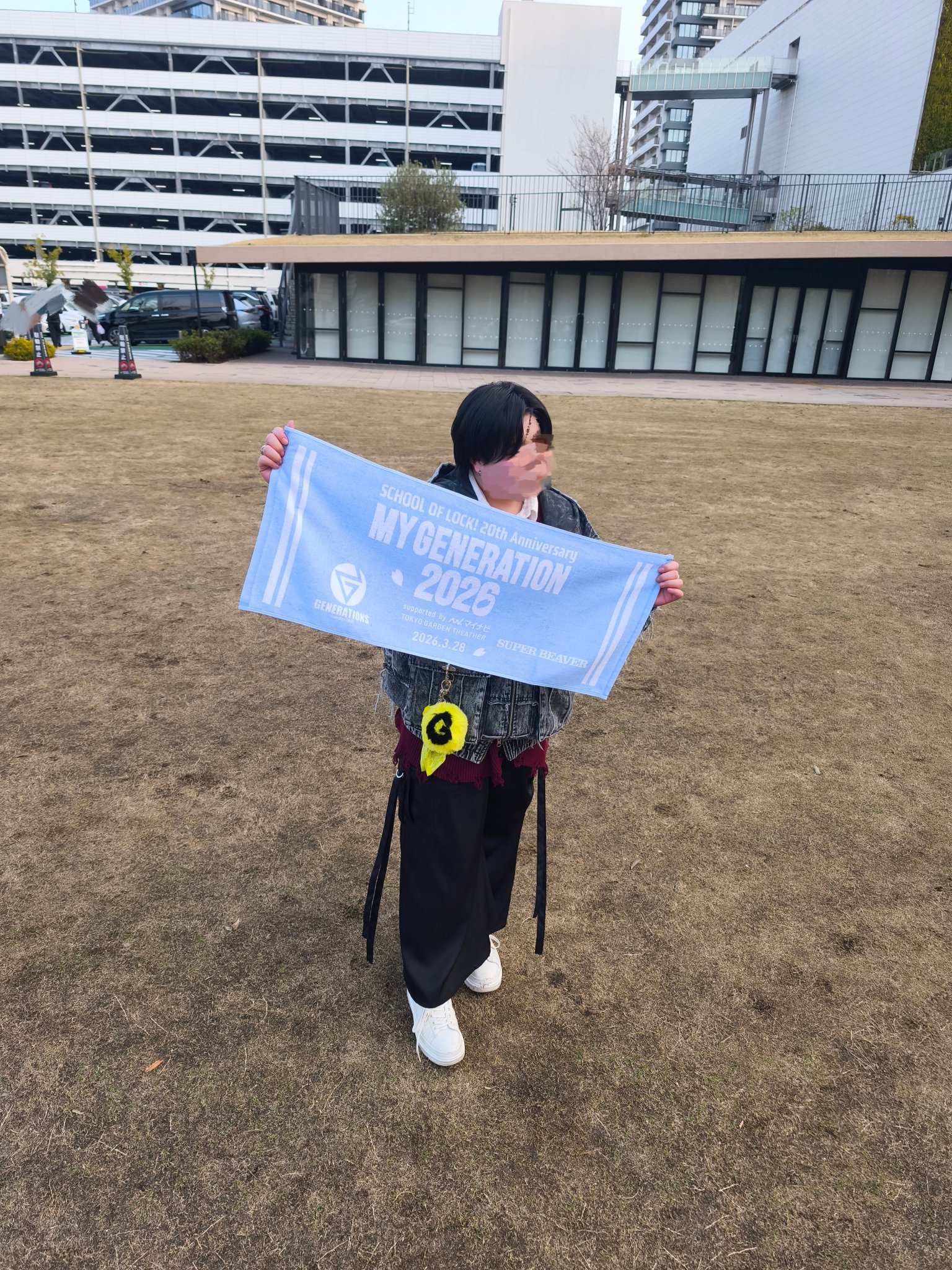 小森校長の『ありがとう』で号泣😭
ほんとに来てよかった!
GENERATIONS×SUPERBEAVER対バンは私にとって夢みたいな時間でした!
ありがとう!
そして小森校長、ご退任おめでとうございます。これからの活動にも期待してます!