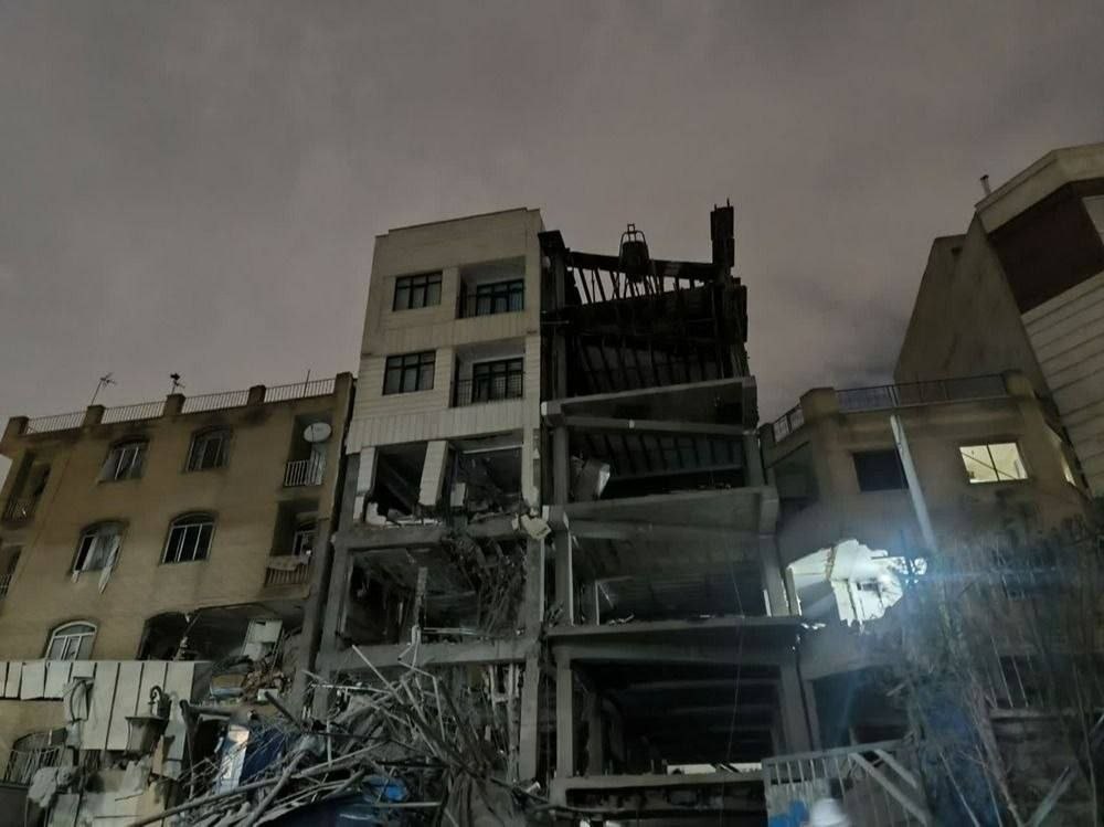 Haus in Teheran, das gezielt mit einer Drohne oder Rakete angegriffen wurde