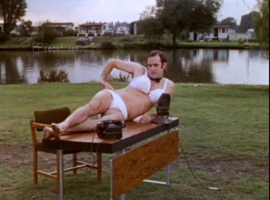 Shovel of Truth #VoteAnyoneButLibLabConGreen