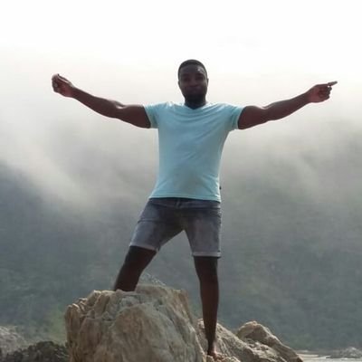 Hendrick🇿🇼🇿🇦