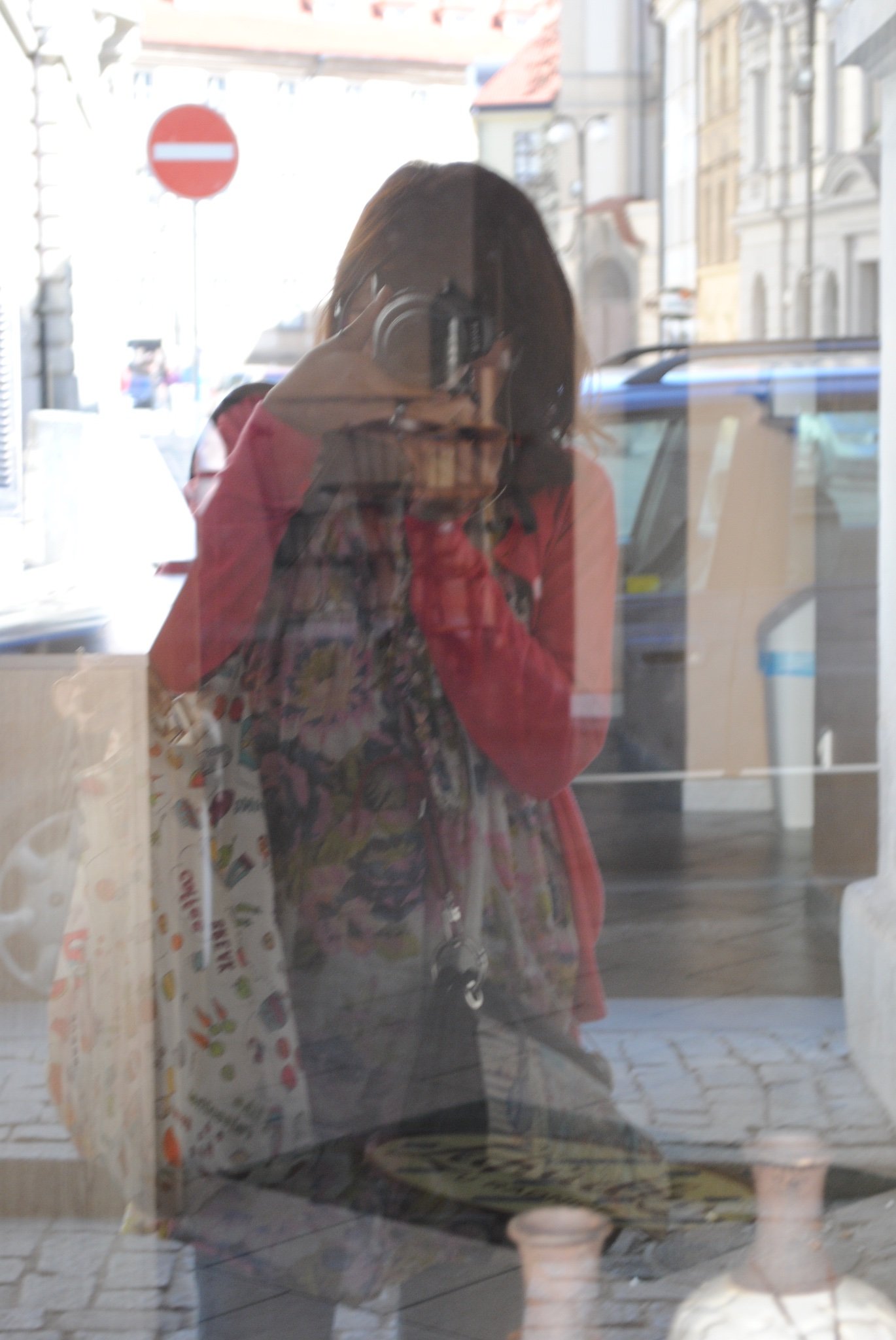 ducaïŒ é»è³ãšã¢ãŒãã®çŠæã®æ