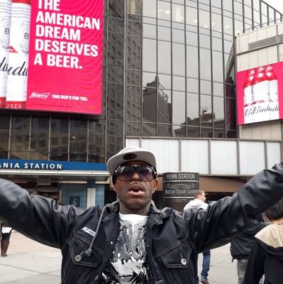 Oeeeeee...Tuto🤨 The one in the photo is not me🧐