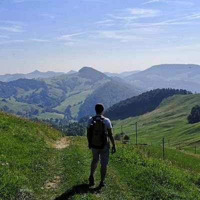 ZhiSong He 何志嵩