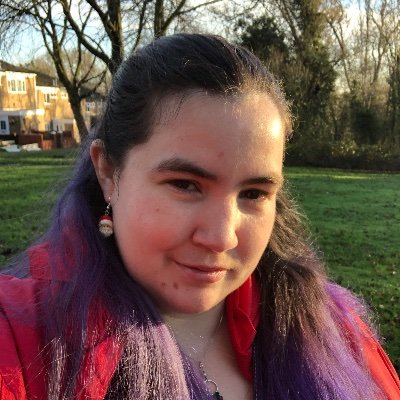 Zoe C (Mama Geek) 👾