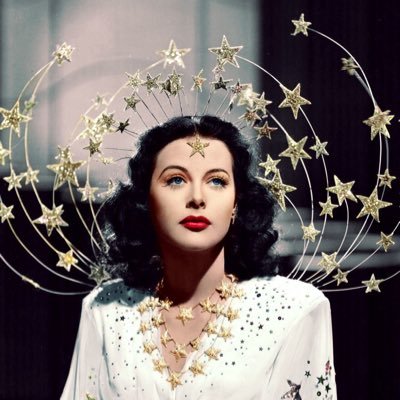 The Lunatic Fringe ๐งถ๐๐ค๐