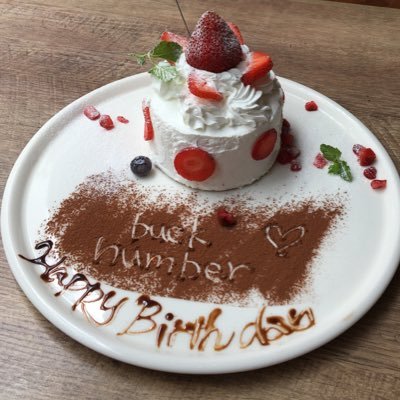 eiko♪(๑ᴖ◡ᴖ๑)♪