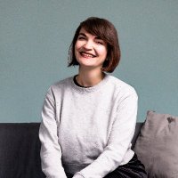 🍑 Happy Liv is happy.