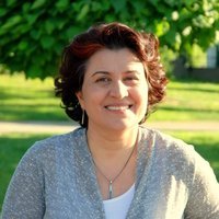 Ayfer Karakaya-Stump