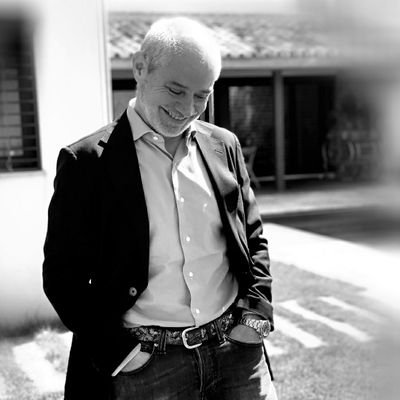 Víctor A.Caramanzana