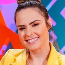 Central Ana Paula Renault 🍾