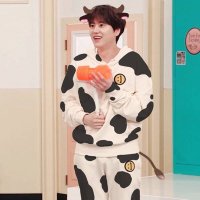 kyu who works hard like a cow