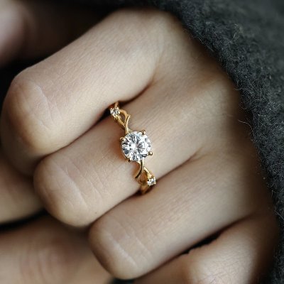 🅹🅴🆆🅴🅻🆃🆁🆄🆃🅷